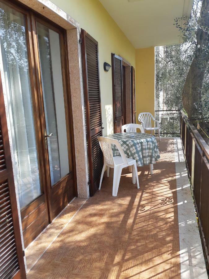 Casa Vacanze Ester Brenzone sul Garda Esterno foto