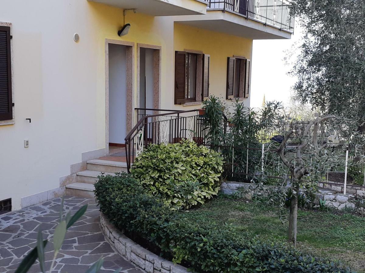 Casa Vacanze Ester Brenzone sul Garda Esterno foto