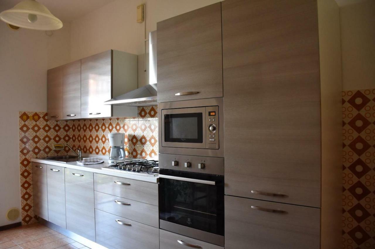 Casa Vacanze Ester Brenzone sul Garda Esterno foto