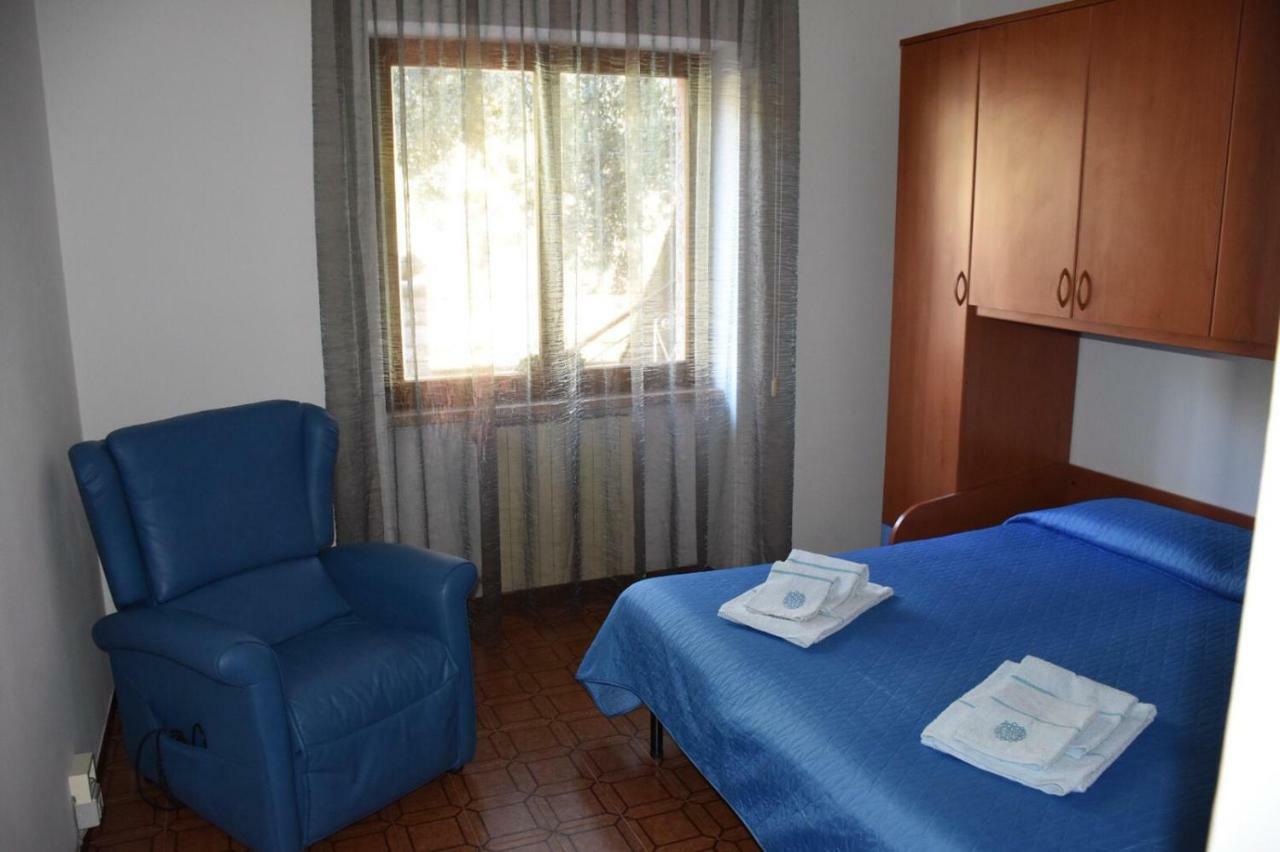 Casa Vacanze Ester Brenzone sul Garda Esterno foto